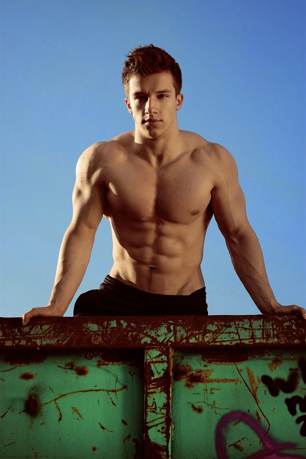 Красавчик тим Габель